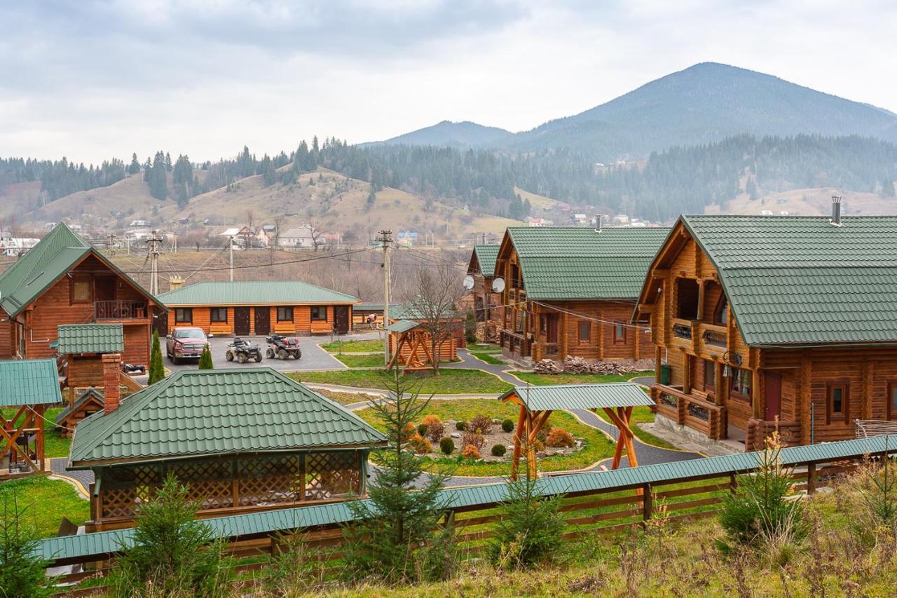Gostynnyi Dvir Burkut Hotel Verkhovyna Exterior photo