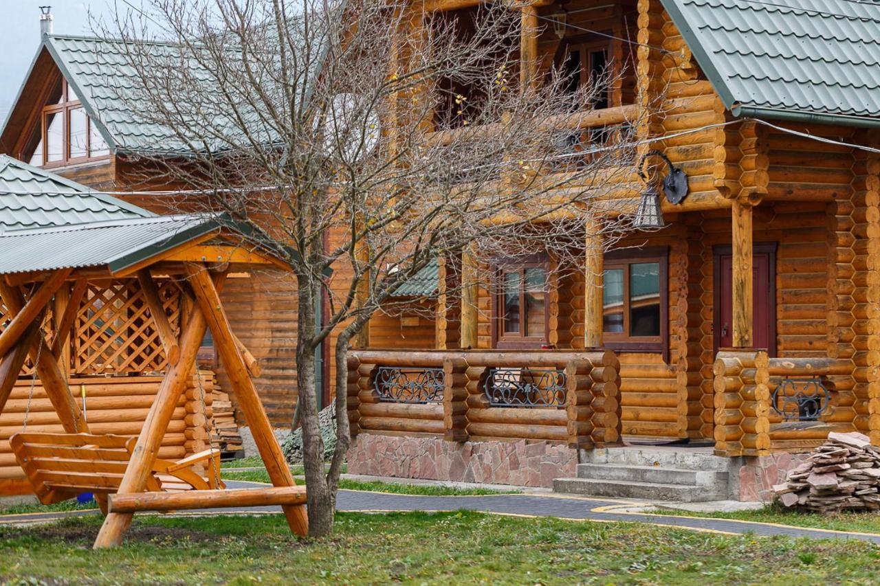 Gostynnyi Dvir Burkut Hotel Verkhovyna Exterior photo